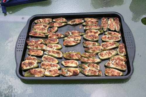 Stuffed jalepeno peppers